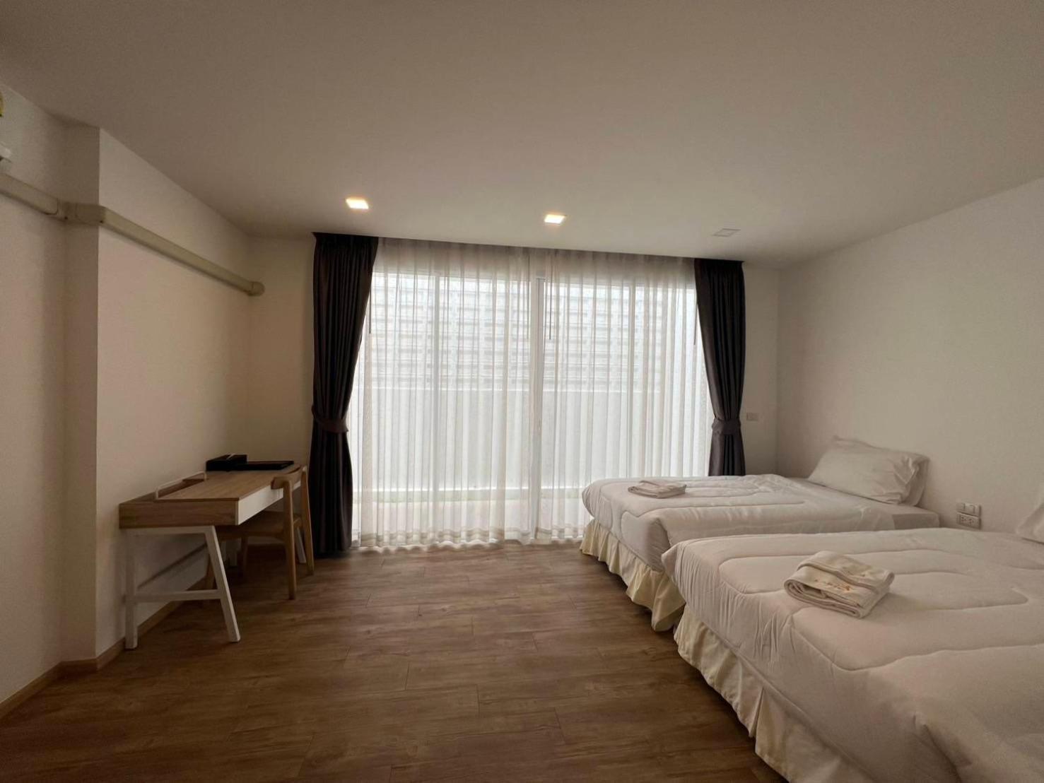 Karin hotel&Service apartment - SHA Extra Plus Si Racha Exterior foto